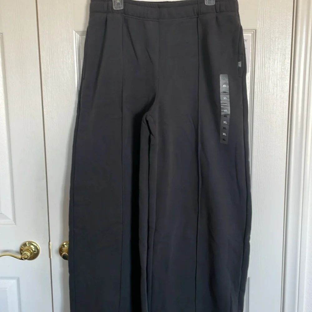 Cotton On Body Dark Gray Fleece Pants - Picture 2 of 13